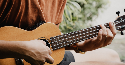 Hoe stem je je ukulele? Een complete gids voor een perfect geluid