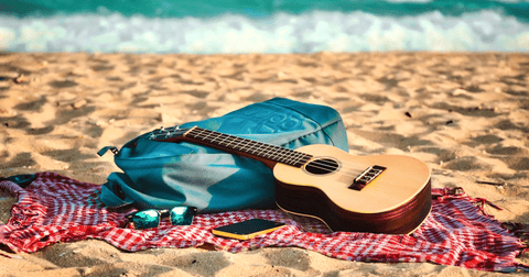 Le ukulele, de kleine Hawaiiaanse gitaar die de wereld veroverde