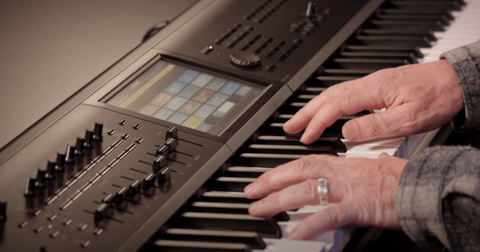 Korg KRONOS 3: het icoon onder de stagekeyboards is terug