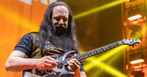Top 5 van de technisch meest begaafde metalgitaristen