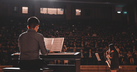Top 5 van de beste pianisten van onze tijd: hedendaagse genieën
