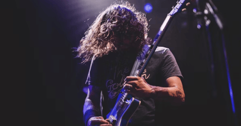 De 10 grootste rockbassisten