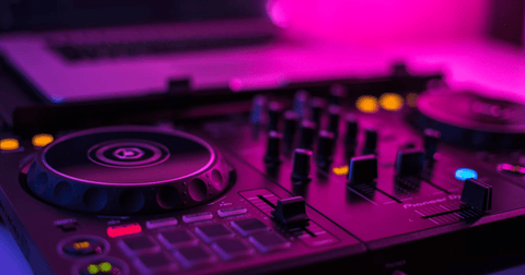 Top 5 DJ-controllers onder de 400 âŹ