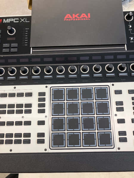 Akai Professional MPC-XL - B-stock