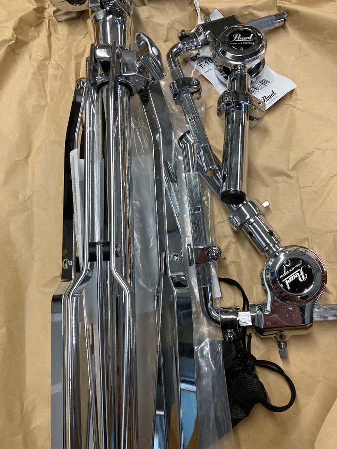 T-1035L - TWIN TOM STAND W-L-ROD - B Stock