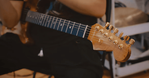 Je gitaar stemmen: tips en veelgemaakte fouten