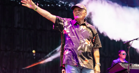 Bruce Johnston neemt na 61 jaar afscheid van de Beach Boys