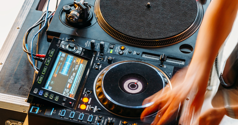 Top 5 van de beste DJ-platenspelers: de ultieme gids