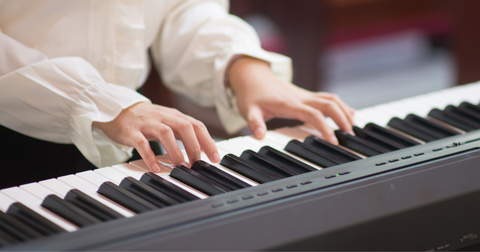 Toonladders op de piano: waarom en hoe oefen je ze?