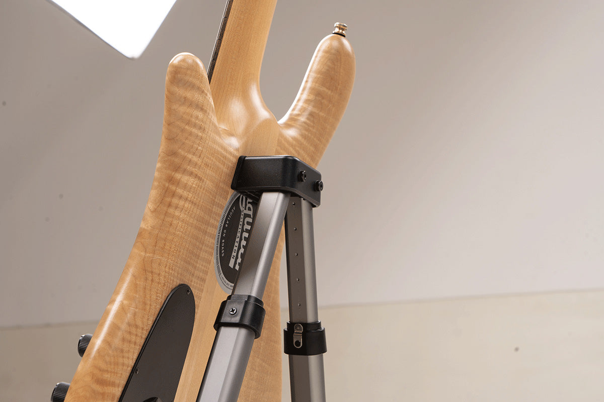 WGS-10 UNIVERSAL AND FOLDABLE STAND