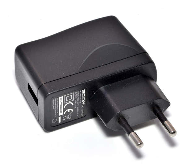 Zoom AD-17