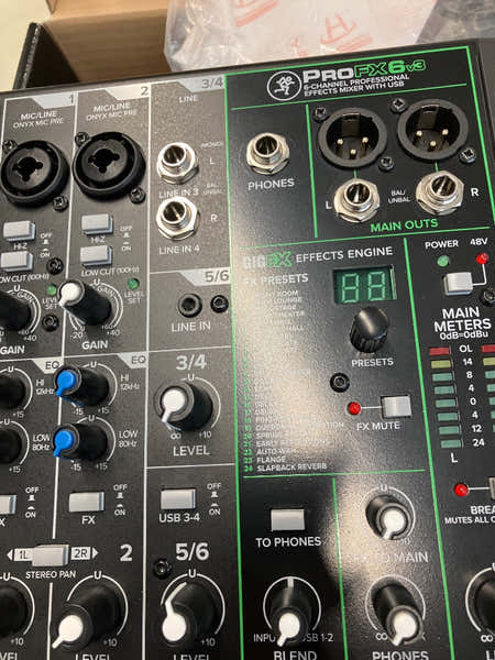 Mackie PROFX6V3 - B-stock