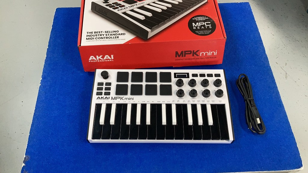 MPK Mini MK3 White - B Stock