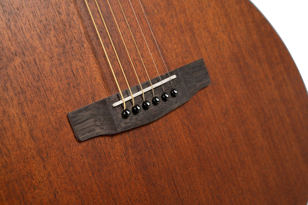 Luce L60CE Mahogany Natural
