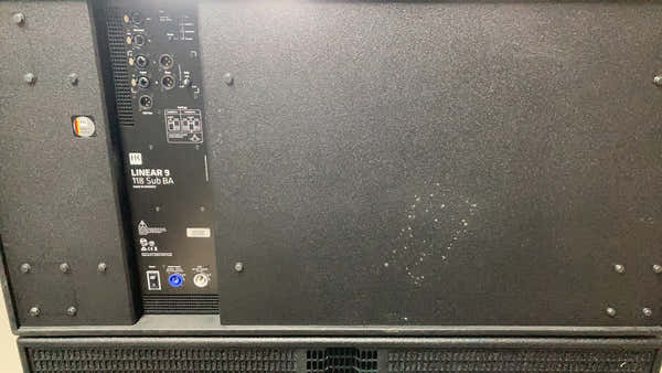 HK Audio Actieve subwoofers - 18" versterker - B-stock