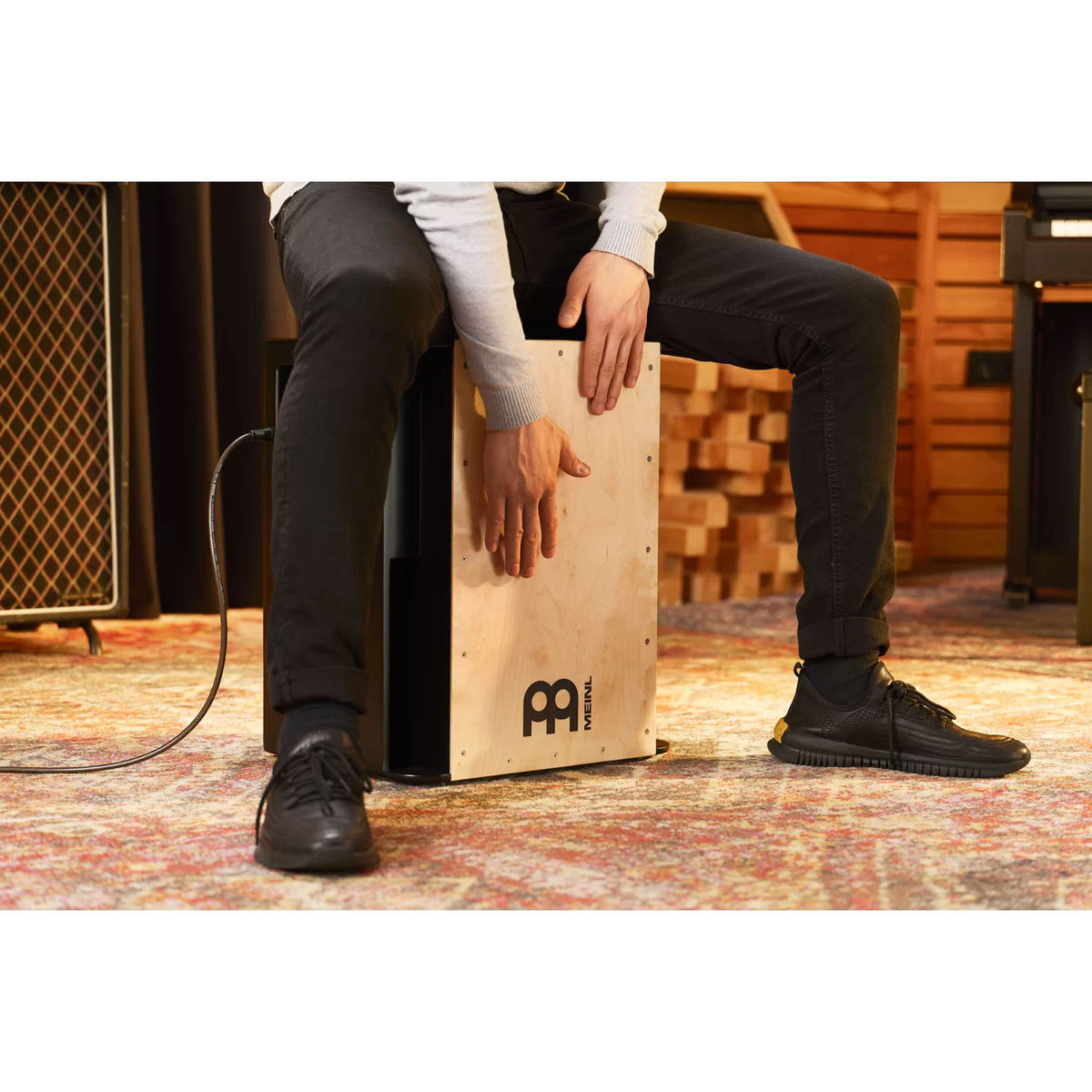 PSUBCAJ6B - Voorversterkte Cajon-Subwoofer