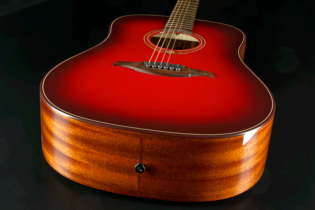 Tramontane Special T-Red-D Dreadnought Rood Burst