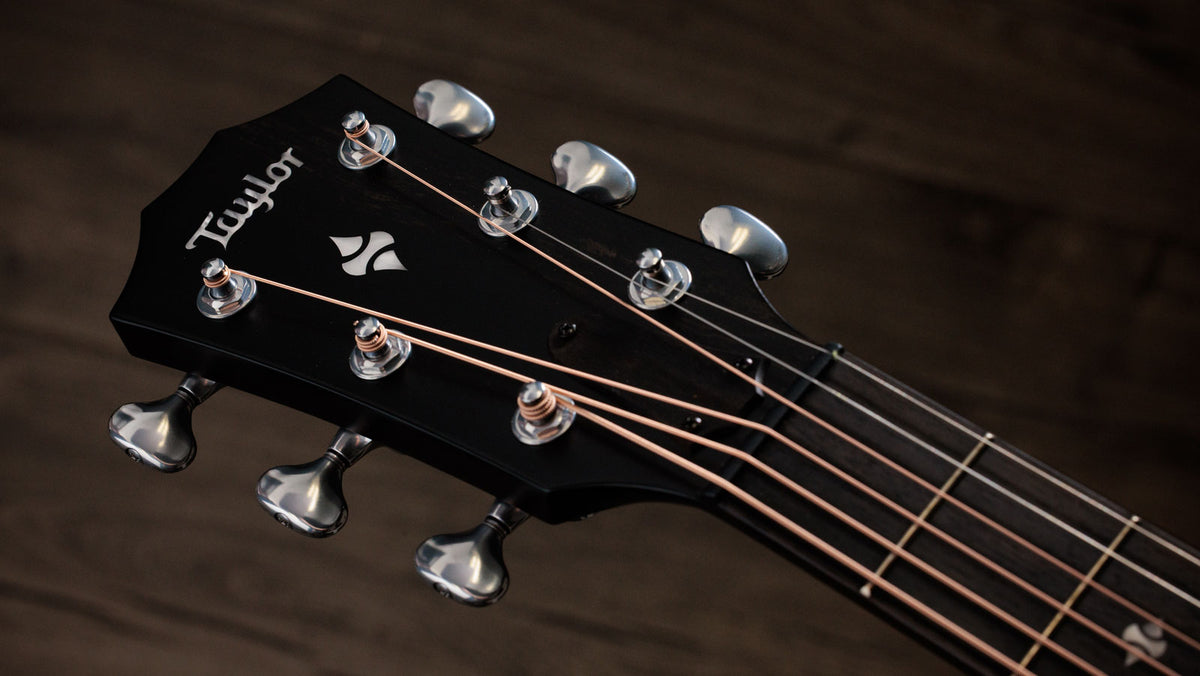 Builder's Edition 524ce Next Generation Naturel Grand Auditorium