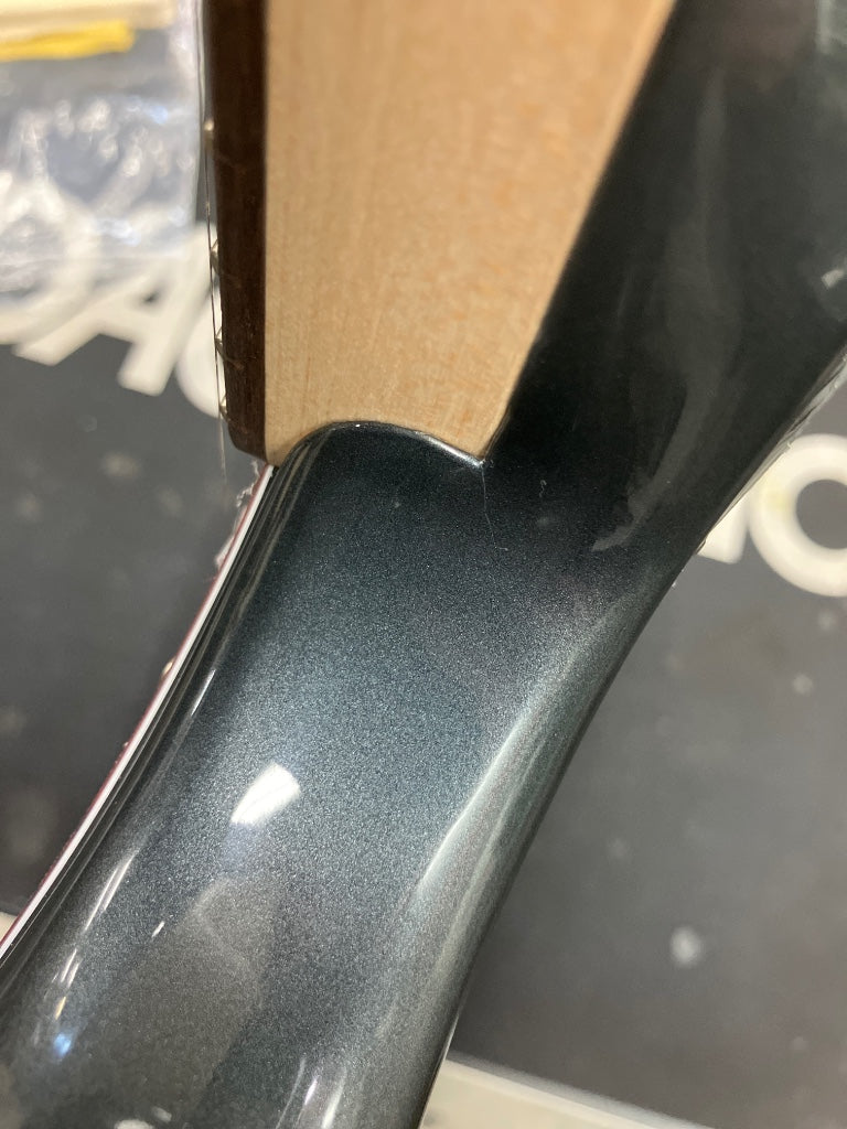 Cutlass Sss Charcoal Frost - B Stock