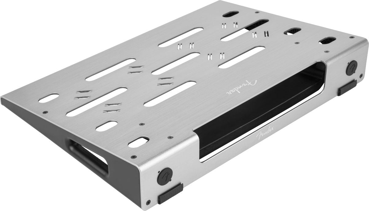 Klein pedalboard met tas
