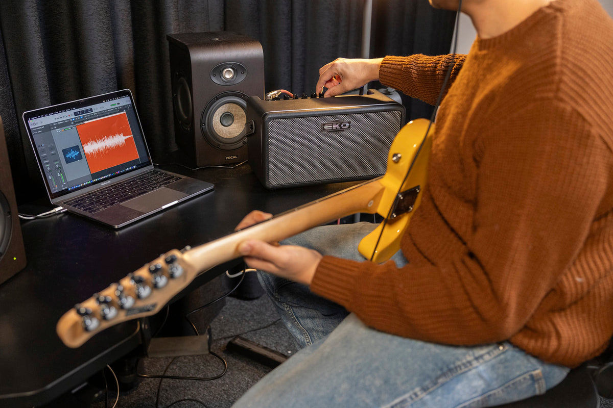 BAIO Amp 25 - compacte modelingversterker + effecten + drum + Bluetooth