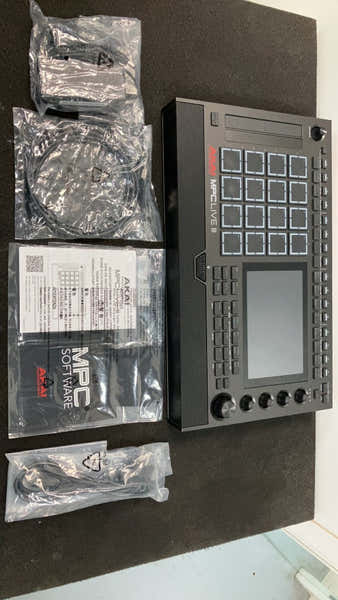 Akai Professional MPC Live III - B-stock