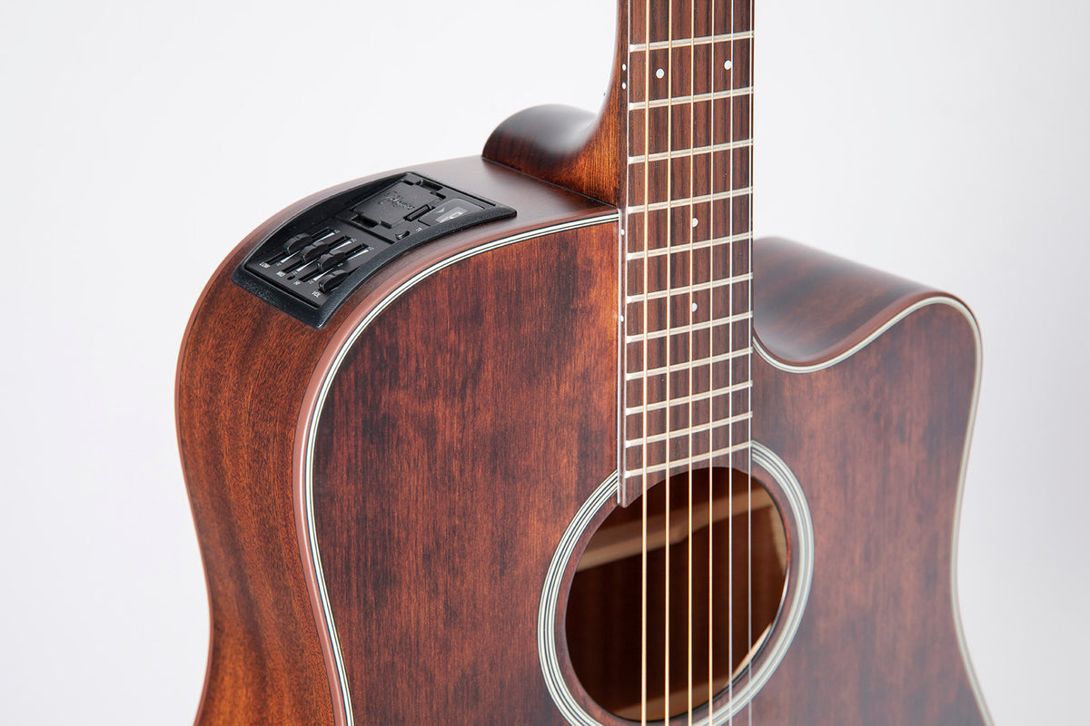 GD21CE Dreadnought Satijn Melasse