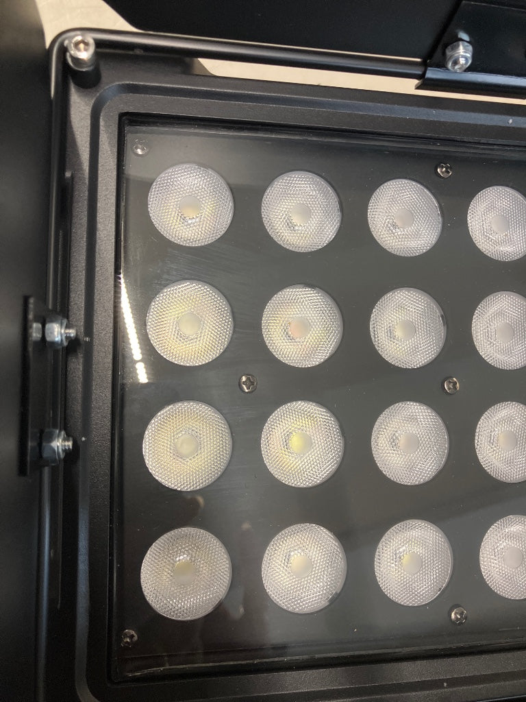 Algam Lighting FL600 V-IP - B-stock