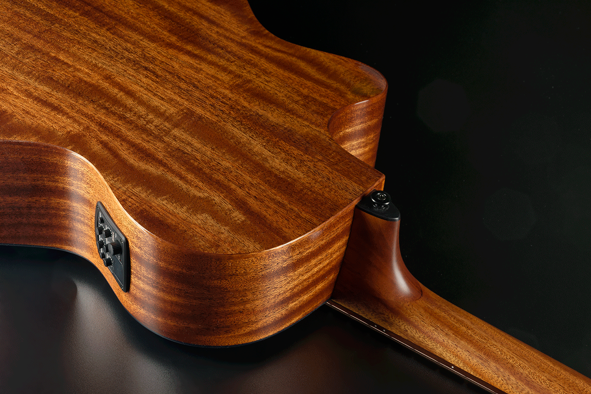 Tramontane T-Blue-DCE Dreadnought Ctw Blauw Burst