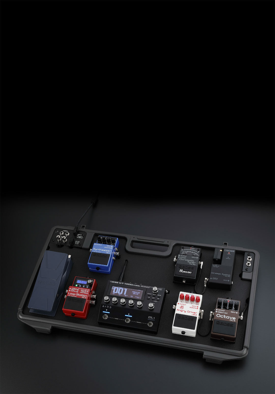 BCB-90X MOLDED PLASTIC CARRY CASE WITH I/O INTERFACE FOR 9 PEDALS + DAISY CHAIN POWER CABLE