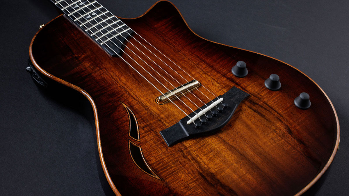 T5z Custom Bovenblad van Hawaiiaans koa, geschaduwde randburst