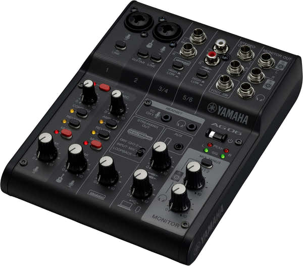 AG06 MK2 Zwart