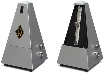 METRONOME PYRAMIDAL LIGHT MATT SILVER 855202