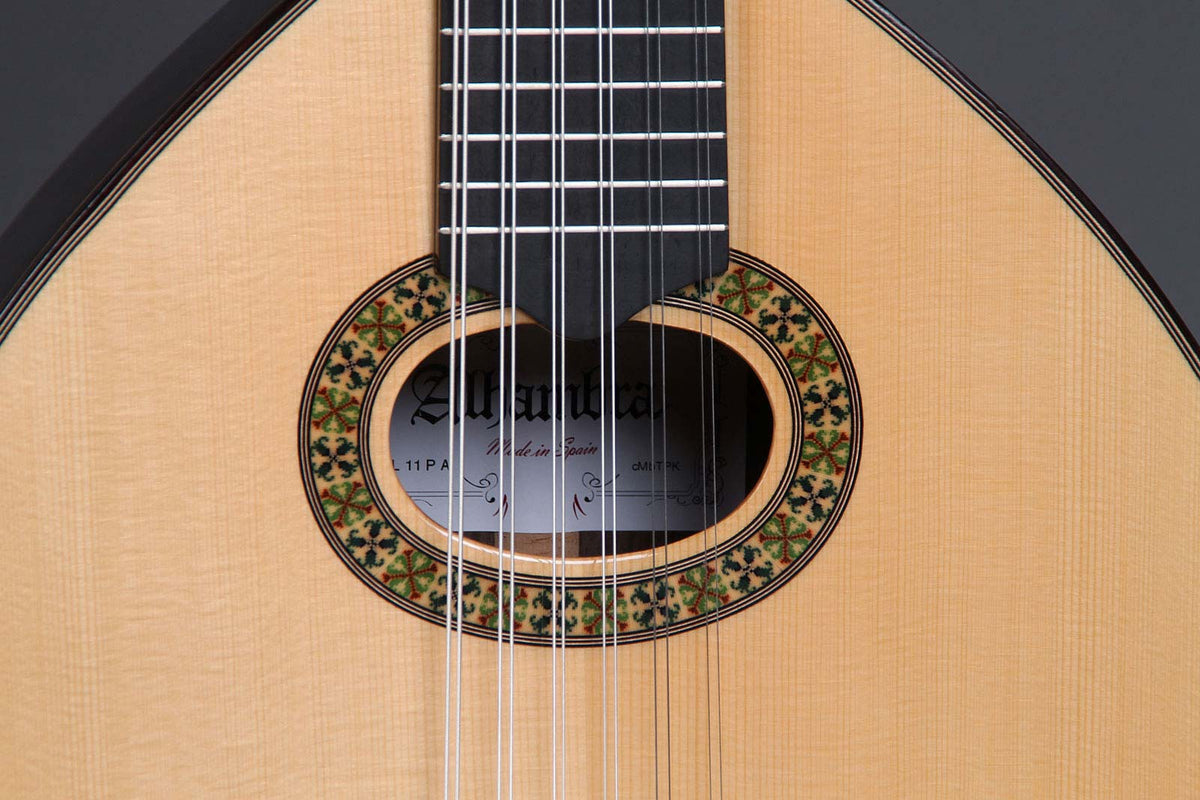 Concert L-11P A Lutes + 9564 Case
