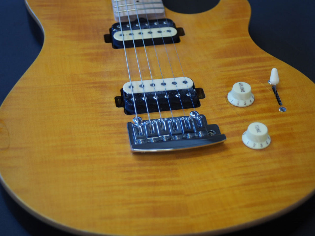 Axis Flame Maple Top Trans Gold - BSTOCK