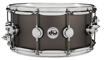 Satijnzwart op messing 14x6,5