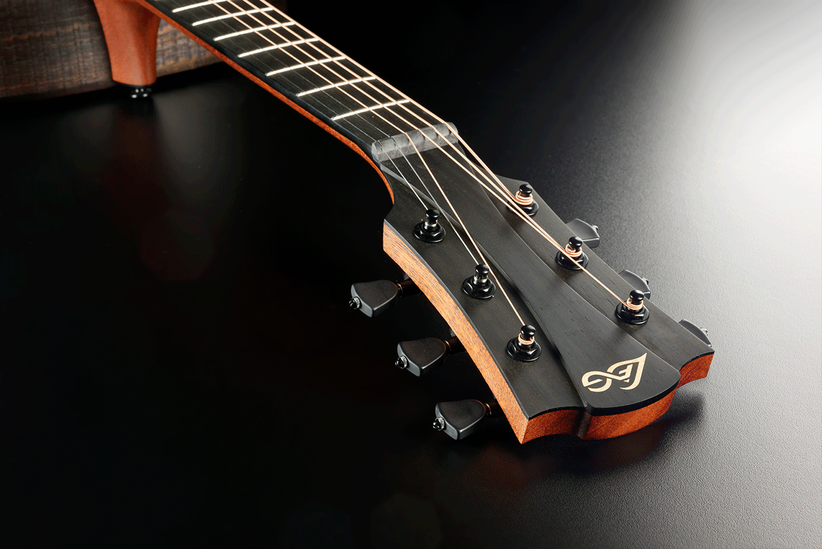Sauvage Dreadnought Ctw