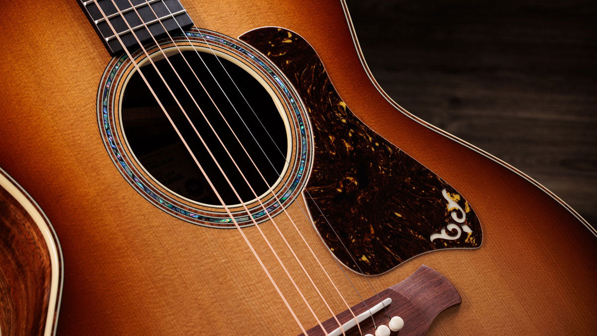 Gold Label K14e Hawaiiaans koa Sunburst Grand Auditorium
