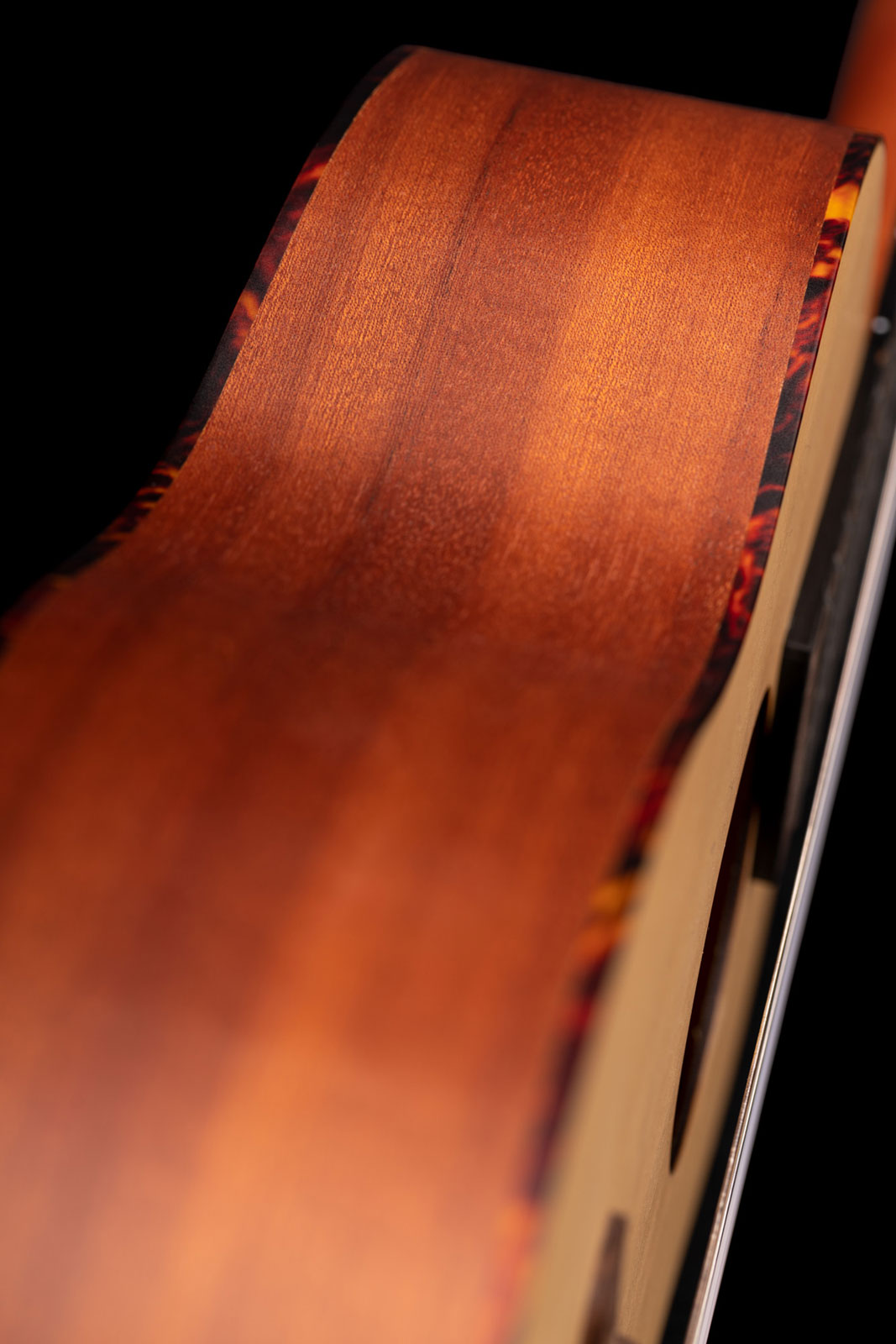 Bariton-ukulele sparrenhout