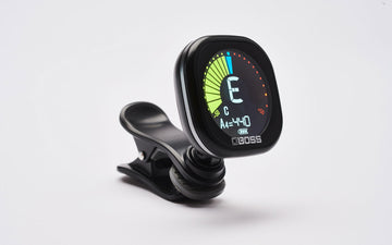 TU-05 PREMIUM QUALITY CLIP ON TUNER WITH FULL COLOUR DISPLAY MULTIPLE TUNING MODES AND RECHARGEABL