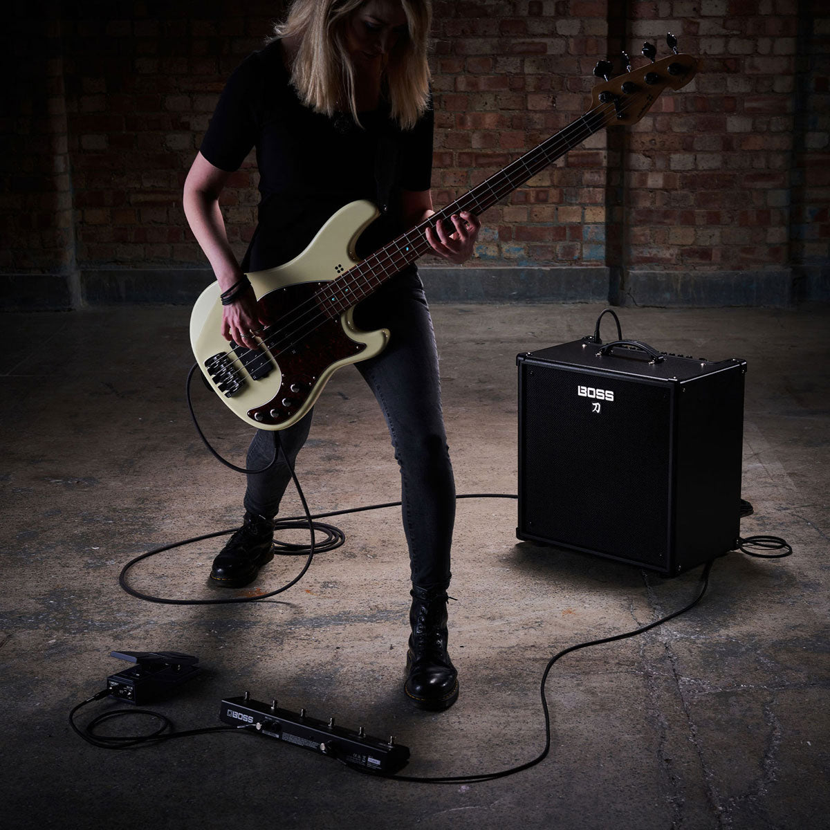 KATANA-110 Bass