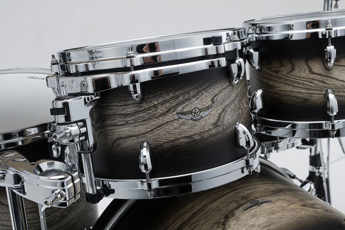 Star Walnut Stage 22 Satijnzwart Japanse sen Burst