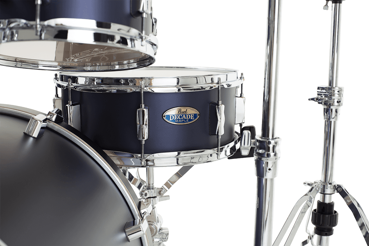 DECADE MAPLE ROCK SUDIO 22 ULTRAMARINE VELVET