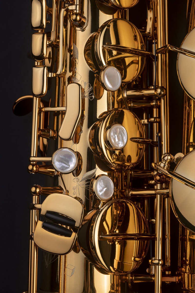 Supreme - Tenorsaxofoon Bes Gelakt