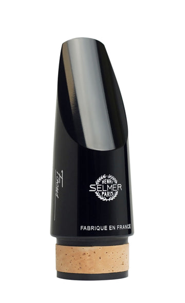 BASS CLARINET MOUTHPIECE FOCUS