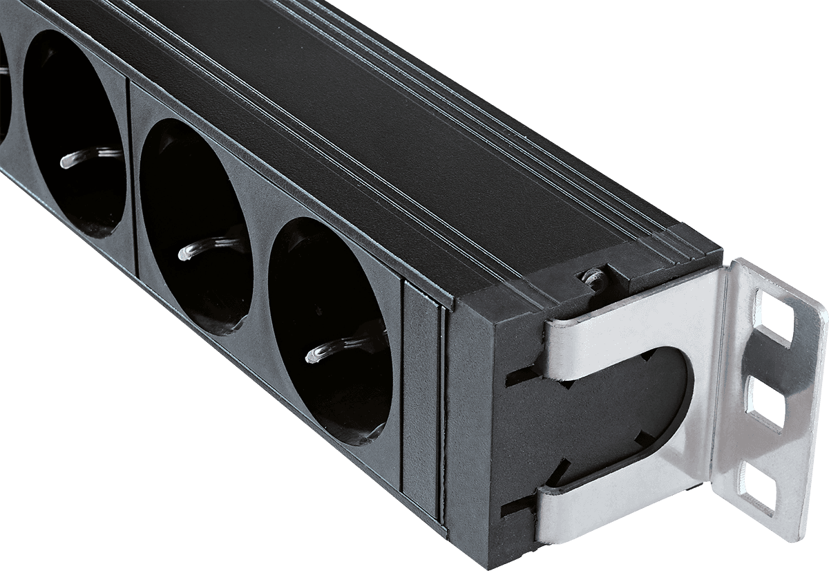19" 230V RACKMOUNTABLE POWER SOCKET WITH 7 SOCKETS + INTER.