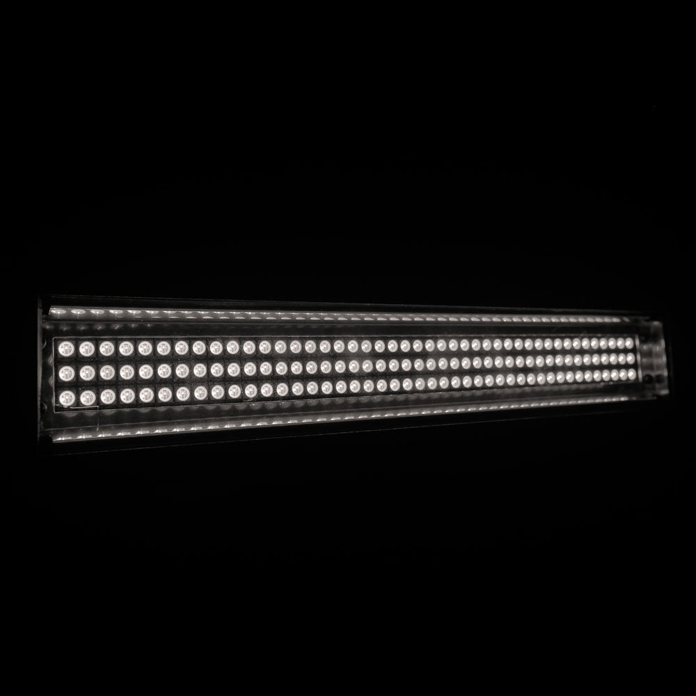 THUNDER WASH 100 W - 3 IN 1 PROJECTOR (STROBE BLINDER WASH) 132 WITTE LEDS VAN 0,2 W