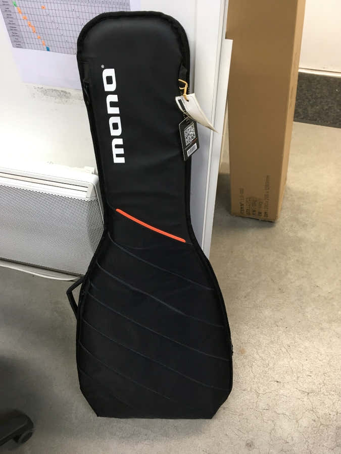 Elektrische Gigbag - M80 Stealth Zwart - B-stock