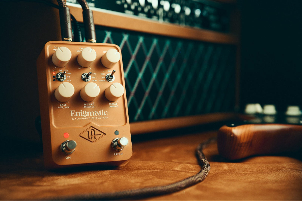 UAFX Enigmatic 82 Overdrive Special Versterker
